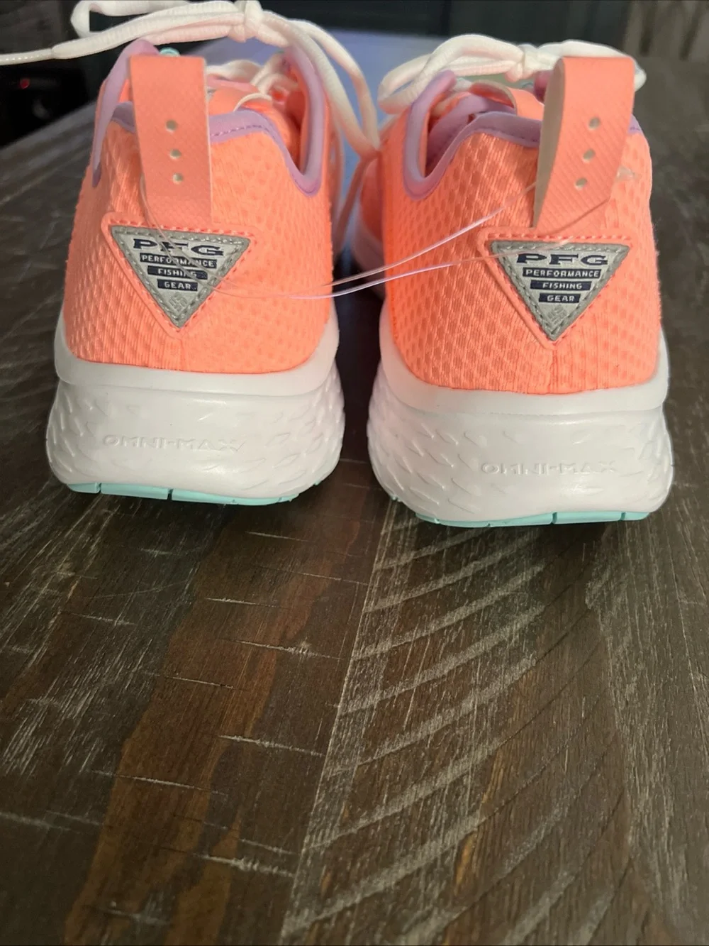Columbia PFG Women’s Tiki Pink/Gulf Stream Sneakers Size 12. Brand New.
